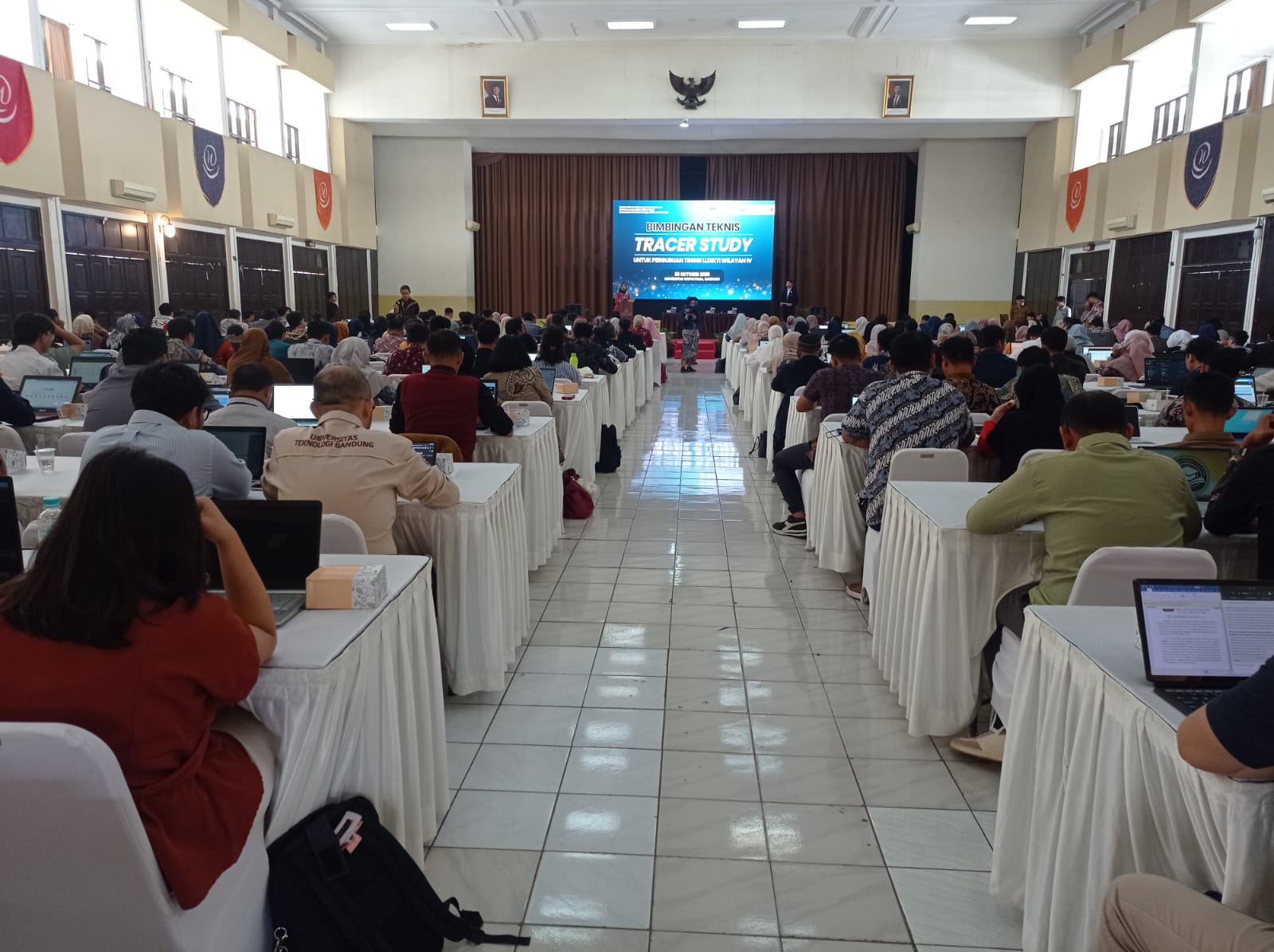 Bimtek Tracer Study LLDIKTI Wilayah IV 2025