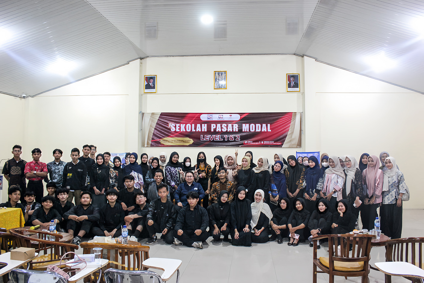 Politeknik Piksi Input Serang menggelar Sekolah Pasar Modal bersama BEI, OJK Banten, dan NH Korindo Sekuritas untuk meningkatkan literasi investasi mahasiswa.